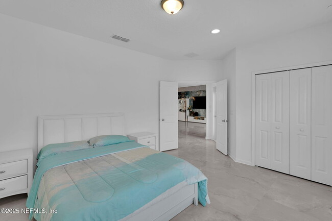 Building Photo - 147 Holly Forest Dr
