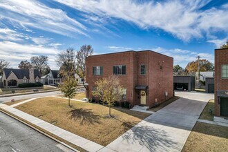 Building Photo - P.57 Kode Properties LLC 1244 - 1246