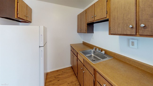 Building Photo - 1433 Leforge Rd