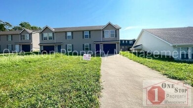 Building Photo - Charming 2 Bedroom TownHouse in Independen...