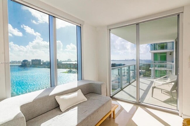 Building Photo - 7928 East Dr