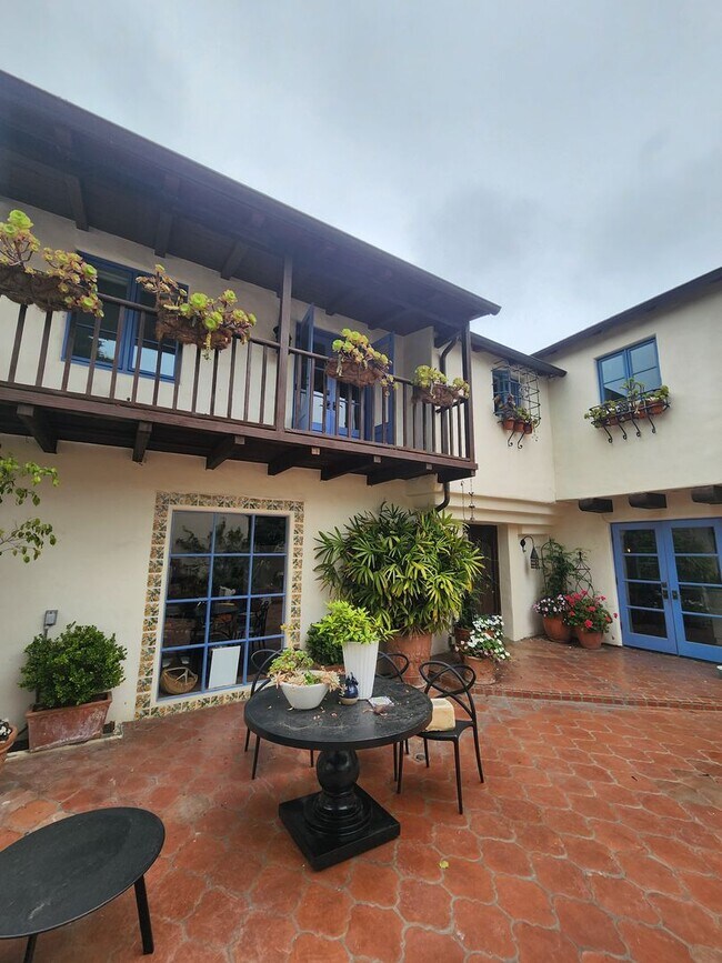 Building Photo - Your Own World in La Jolla! - One-Of-A-Kin...