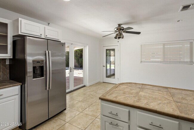 Building Photo - 8307 E Monterosa St