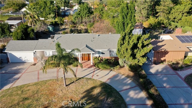 Building Photo - 17449 Donmetz St