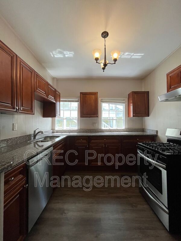 Building Photo - 3 Franklin St