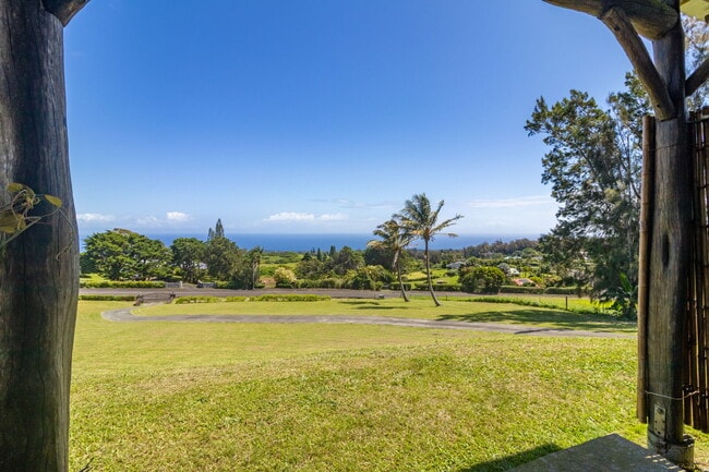 Building Photo - Furnished Spacious Hawaii Retreat with Sweeping Ocean Views