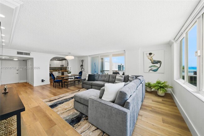 Building Photo - 5401 Collins Ave