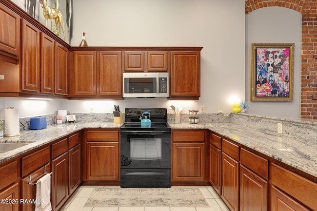 Building Photo - 500 Jefferson St