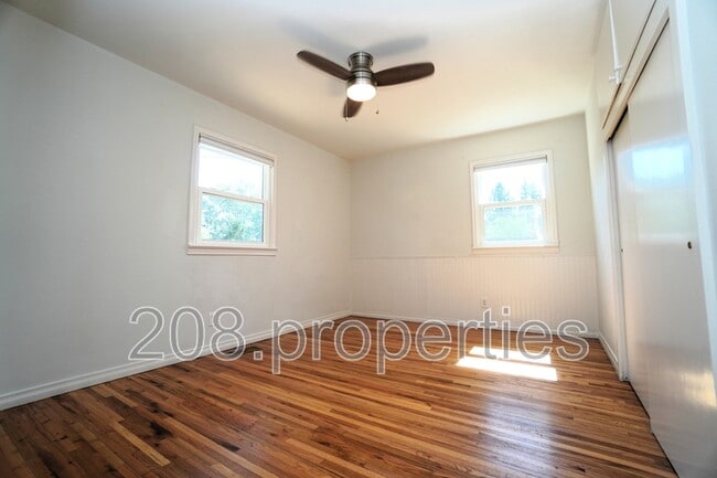 Building Photo - 4201 W Kootenai St