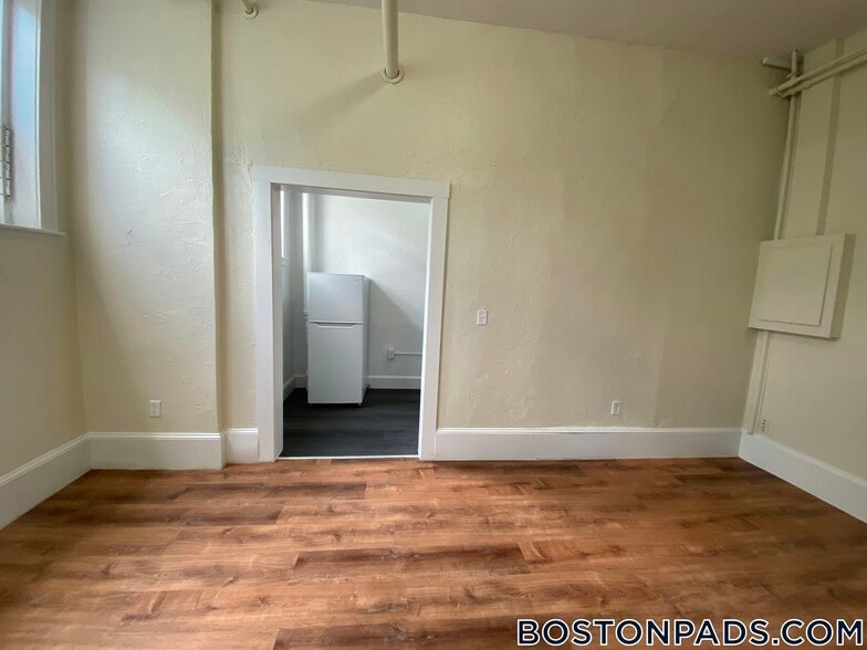 Building Photo - 99 Brainerd Rd