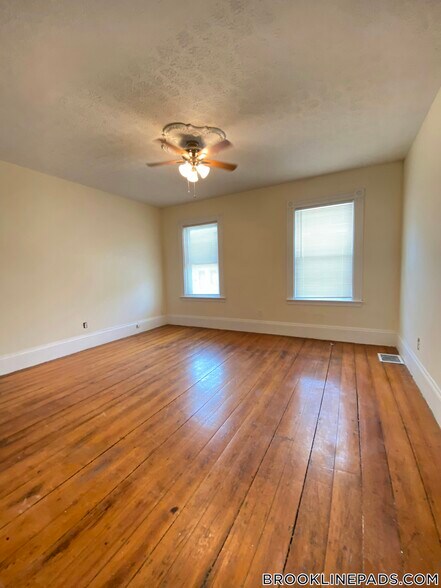 Building Photo - 258 Cypress St