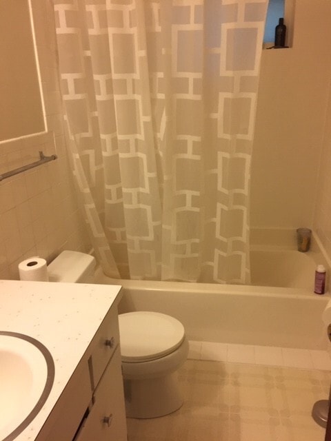 Building Photo - Classic Northgate Rambler