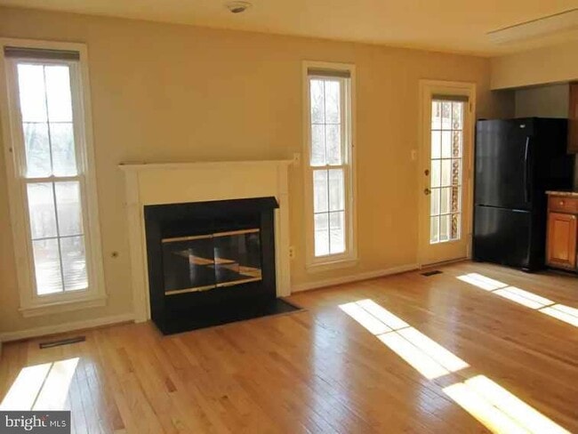 Building Photo - 6953 Compton Ln