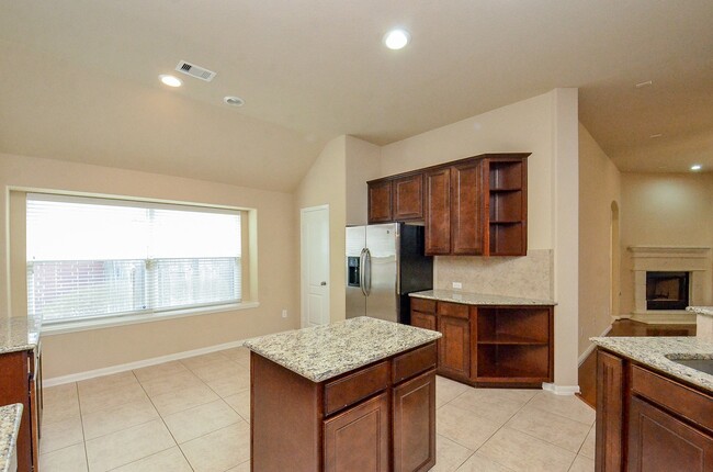 Building Photo - 6022 Preserve Ln
