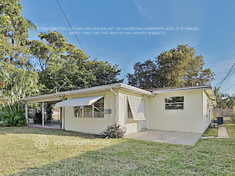 Building Photo - 3241 Pierce St