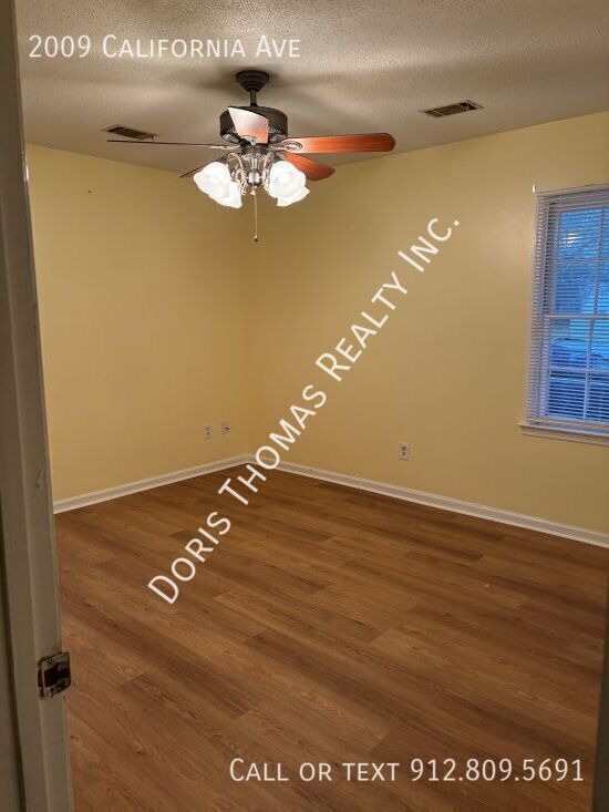 Building Photo - 2009 California Ave