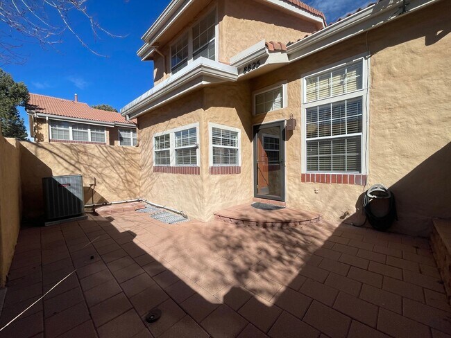 Building Photo - $0 DEPOSIT OPTION. LUXURIOUS 3BED/3.5 BATH TOWNHOME IN LONE TREE NEAR PARK MEADOWS