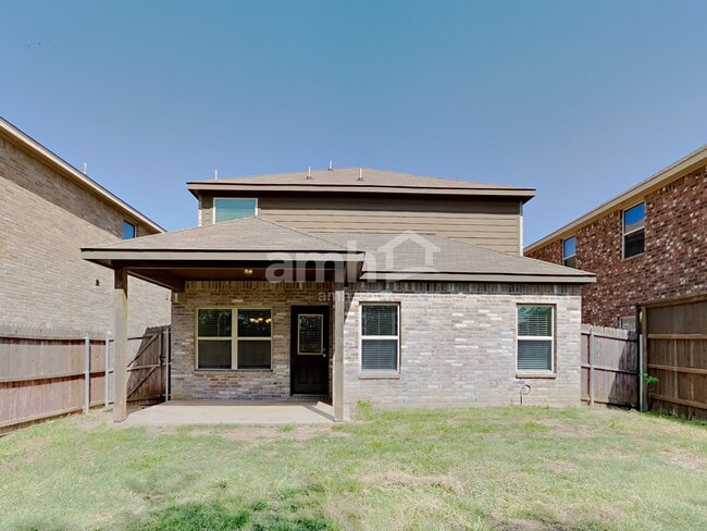 Building Photo - 5564 Thunder Bay Dr