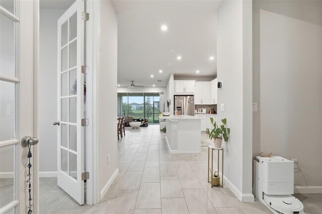 Building Photo - 5989 Timberdale Ave
