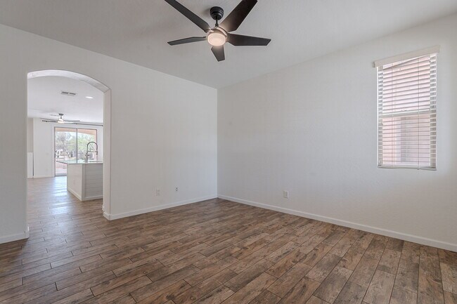 Building Photo - 4133 S Ponderosa Dr