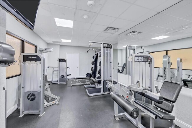 Building Photo - 3180 S Ocean Dr