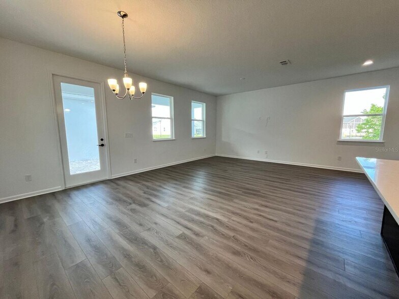 Building Photo - 1614 Ridgeback Ln
