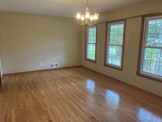Building Photo - 5346 Orchard Pl