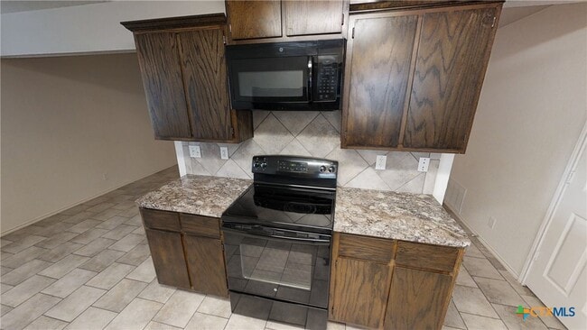 Building Photo - 3807 John Haedge Dr