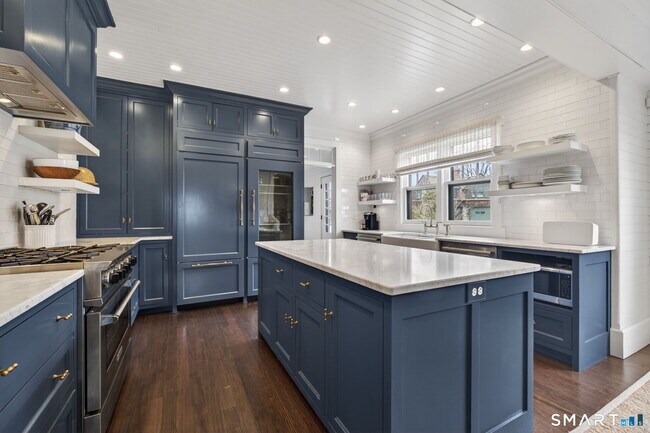 Building Photo - 28 Fenwick Ave