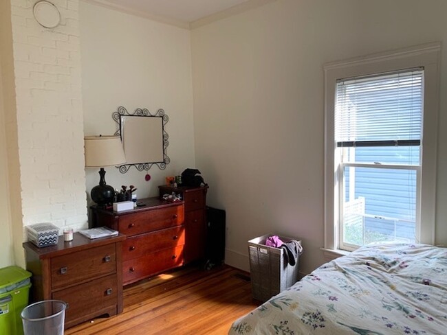 Building Photo - Application Received! Come see this Jackso...