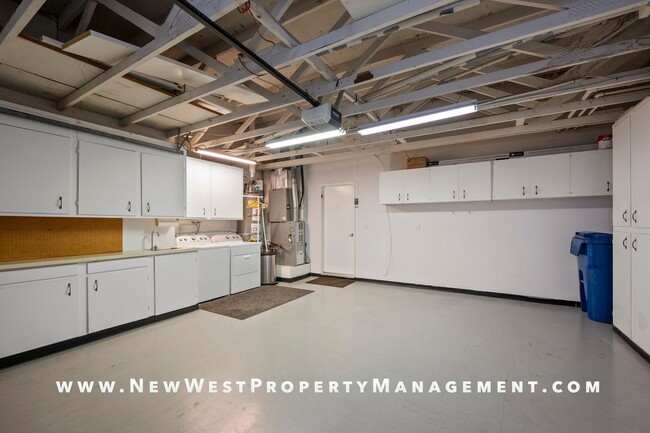 Building Photo - Beautifully upgraded Point Loma 2-bedroom ...