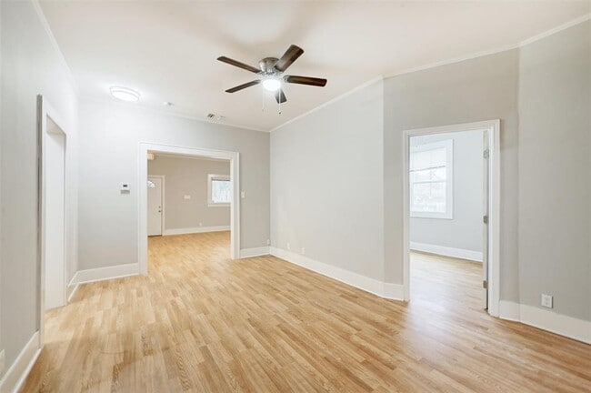 Building Photo - 2511 San Gabriel St