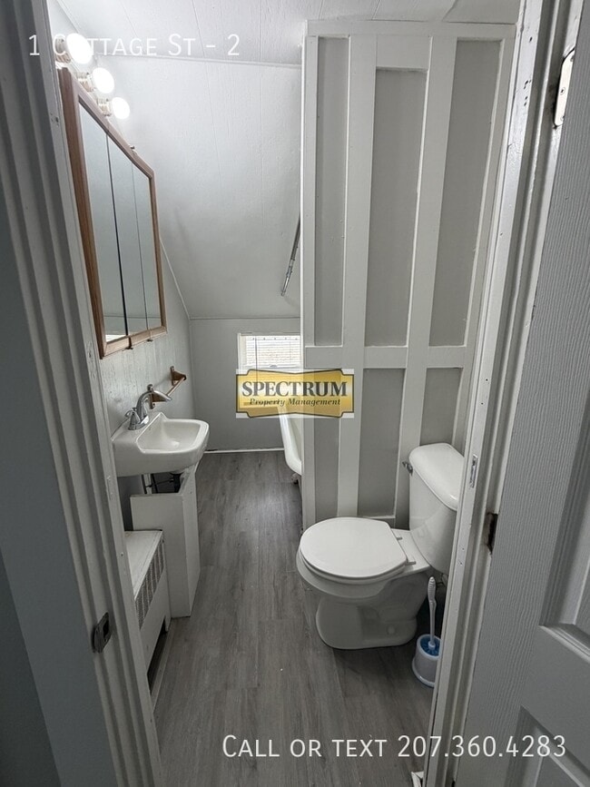 Building Photo - 1 Cottage St