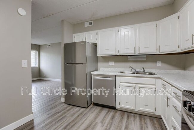 Building Photo - 1640 N 56th St