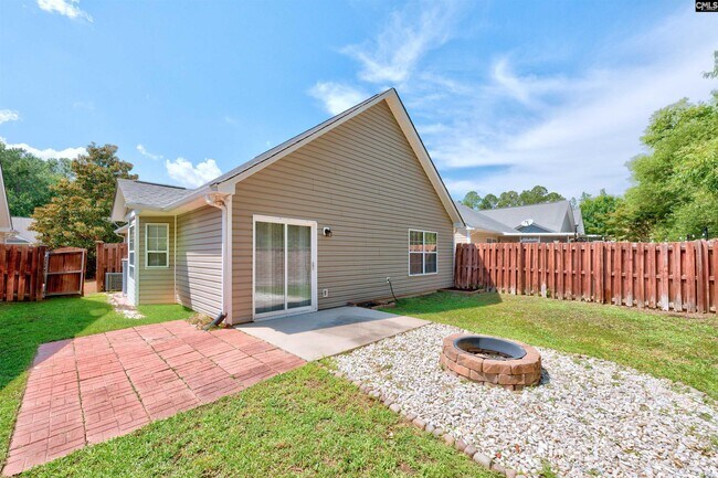 Building Photo - 184 Ivy Square Dr