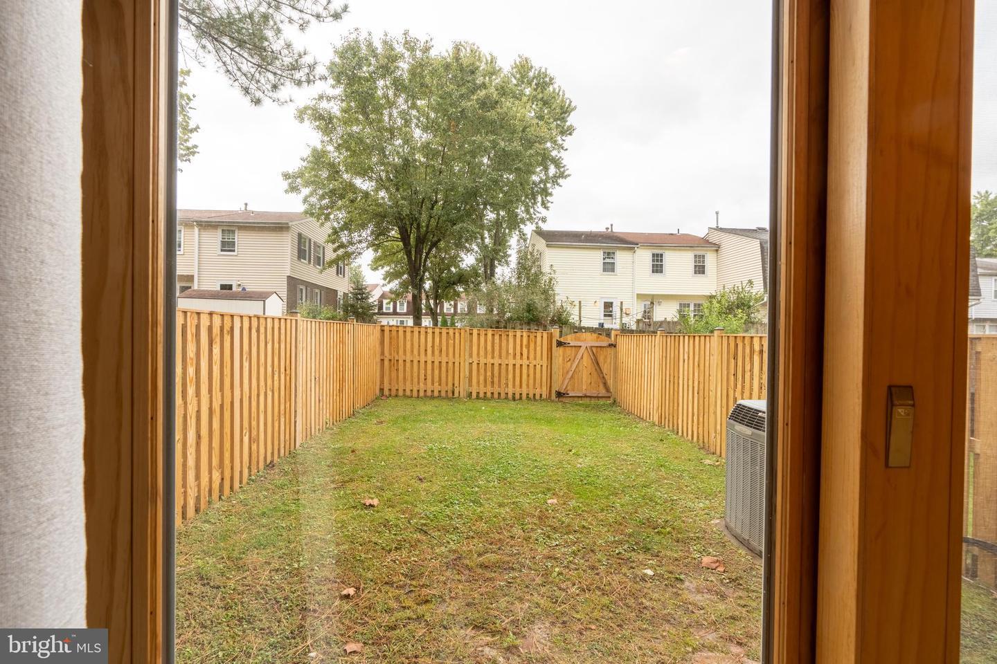 Building Photo - 19 Burnsway Ct