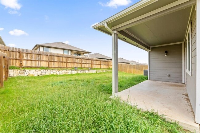 Building Photo - 202 Eagle Mountain Trl1