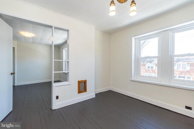 Building Photo - 7738 Ardleigh St