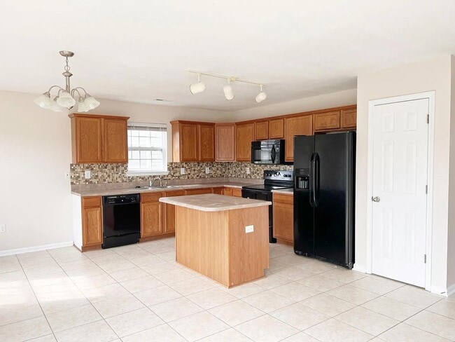 Building Photo - 616 Fountain Brook Ln