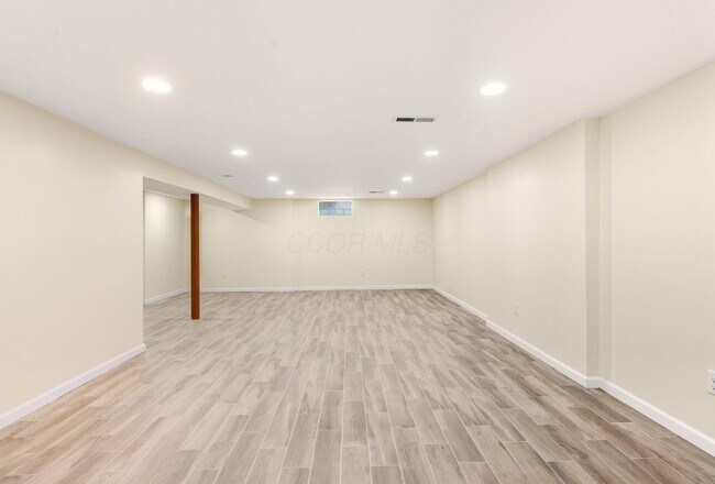 Building Photo - 3938 Halsey Pl