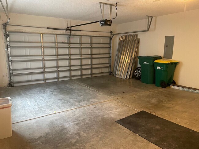 Building Photo - Charming 2 BR Home in Sun City