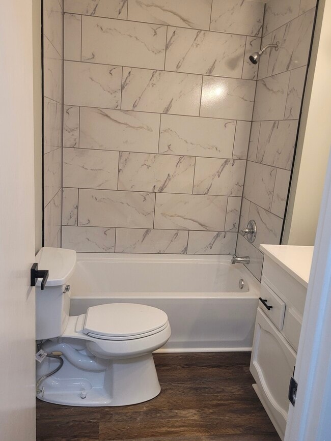 Building Photo - 8511 England St