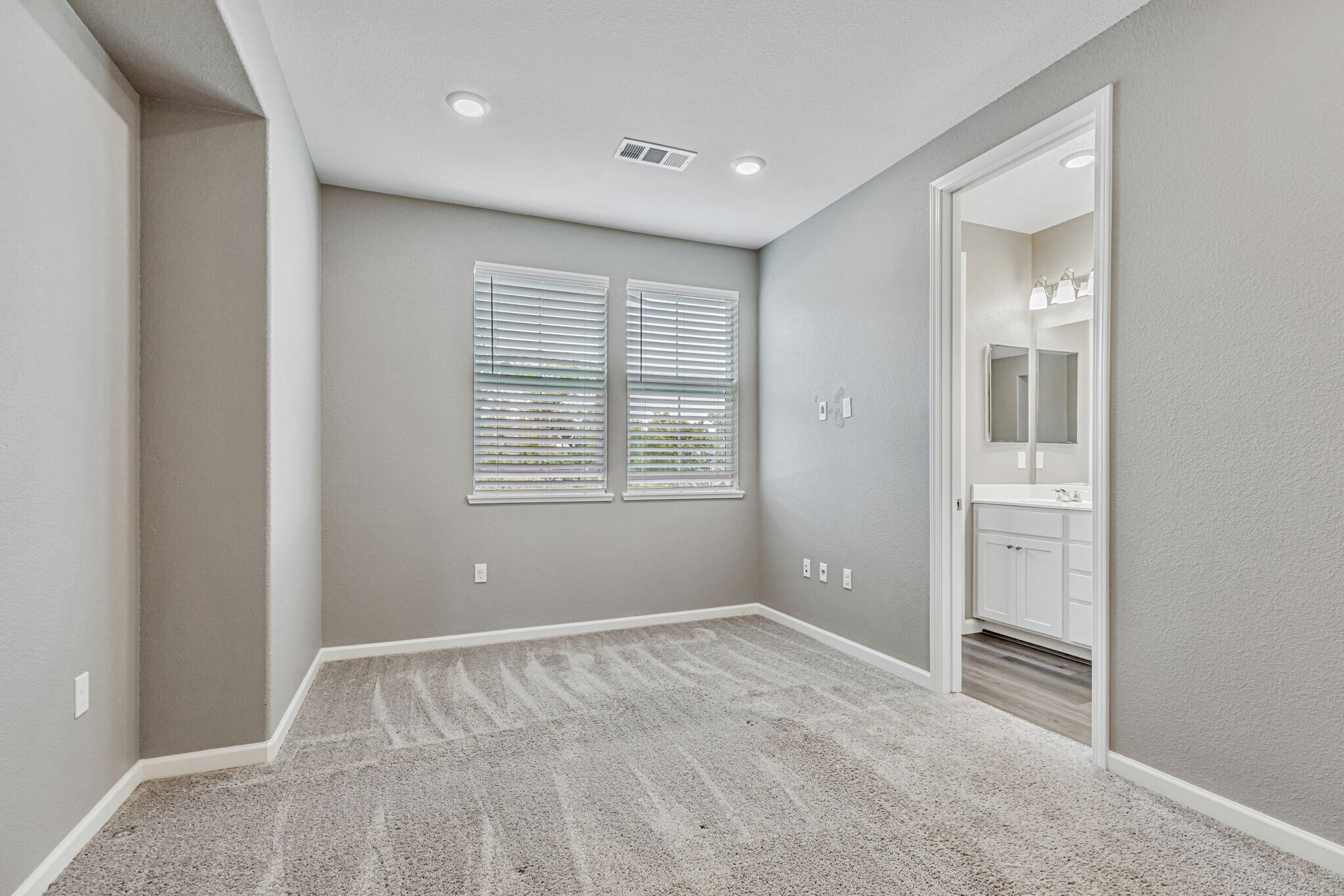 Building Photo - 6436 Laguna Seca Ln
