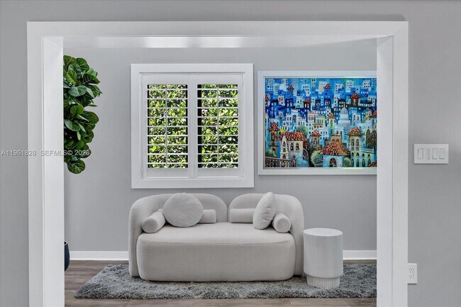 Building Photo - 231 Fluvia Ave