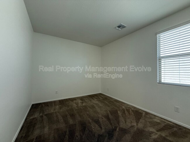 Building Photo - 15811 W Banff Ln