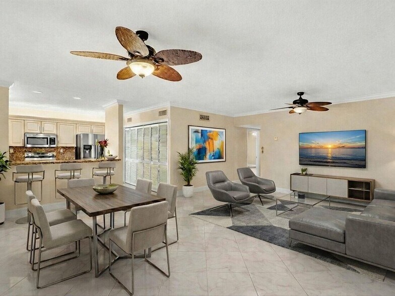 Building Photo - 333 SE 20th Ave