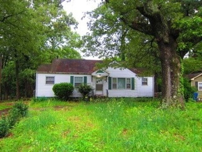 Building Photo - Charming 2BR House in Atlanta