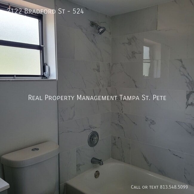 Building Photo - 2122 Bradford St