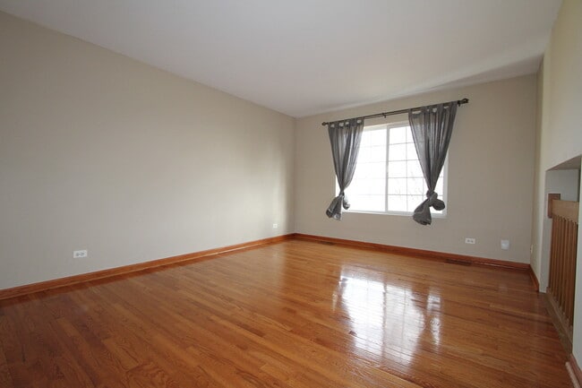 Building Photo - 3162 Cambria Ct