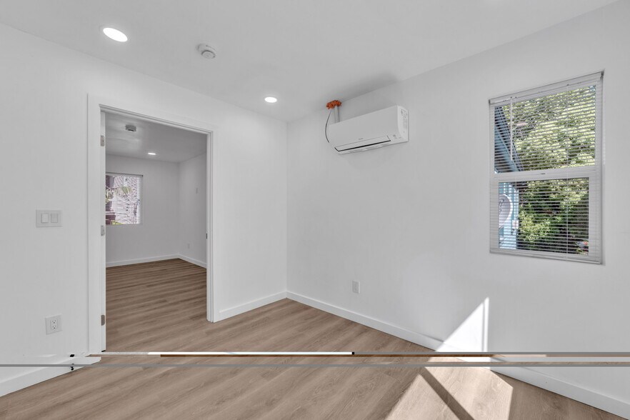 Building Photo - 1226 E St